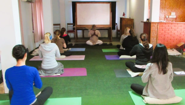 7-days 7-days yoga